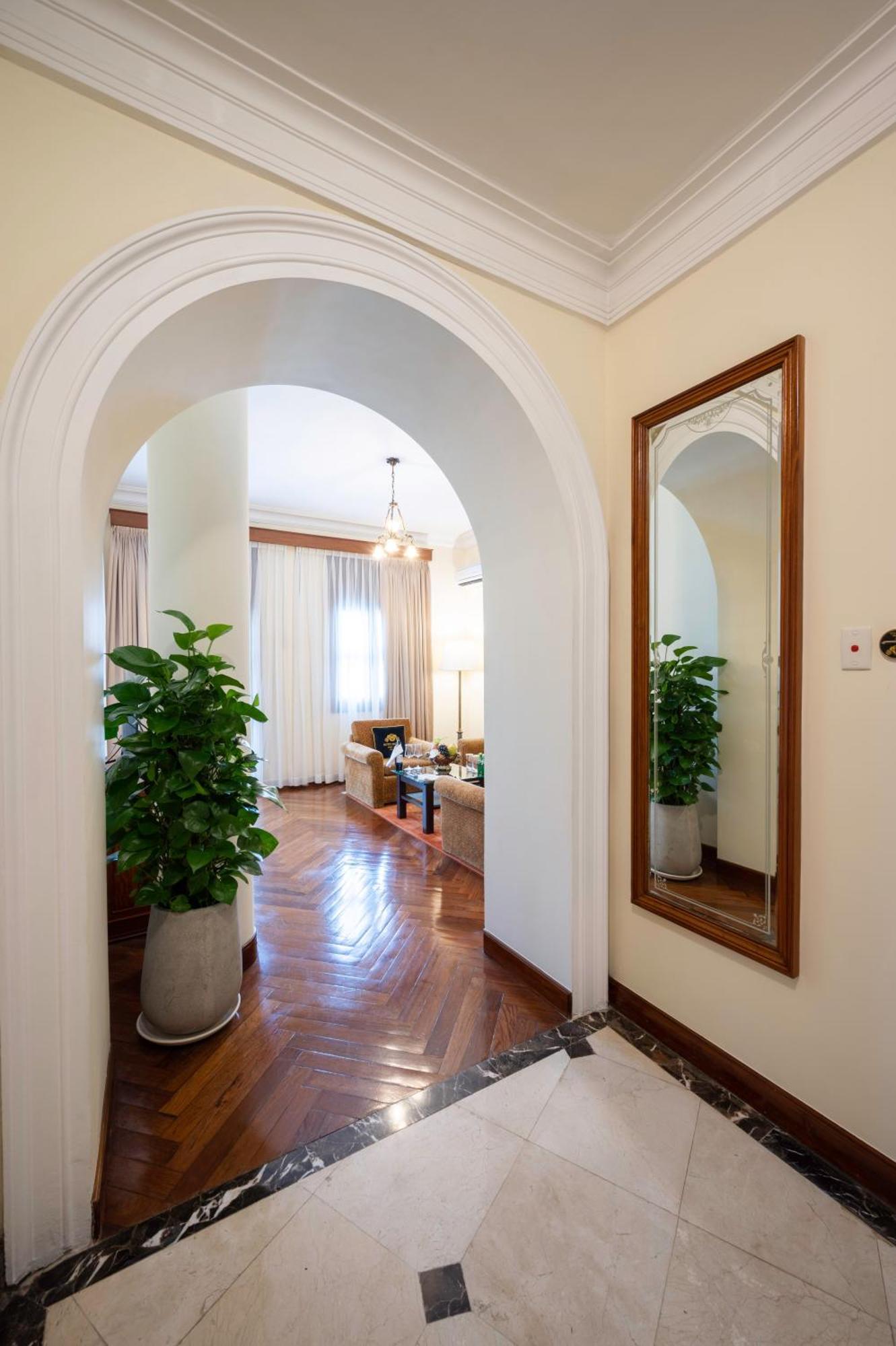 Majestic Saigon Hotel